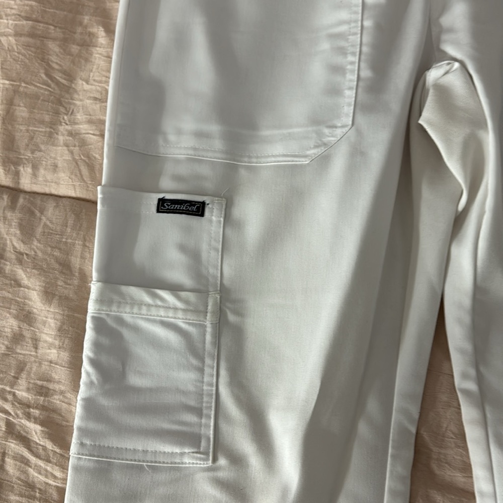 White Scrub Set - Picture 2 of 6